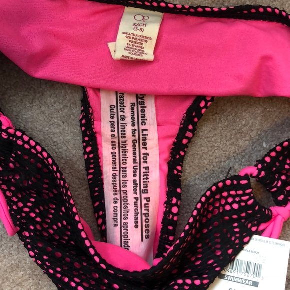 Bathing suit bottom - Picture 2 of 3